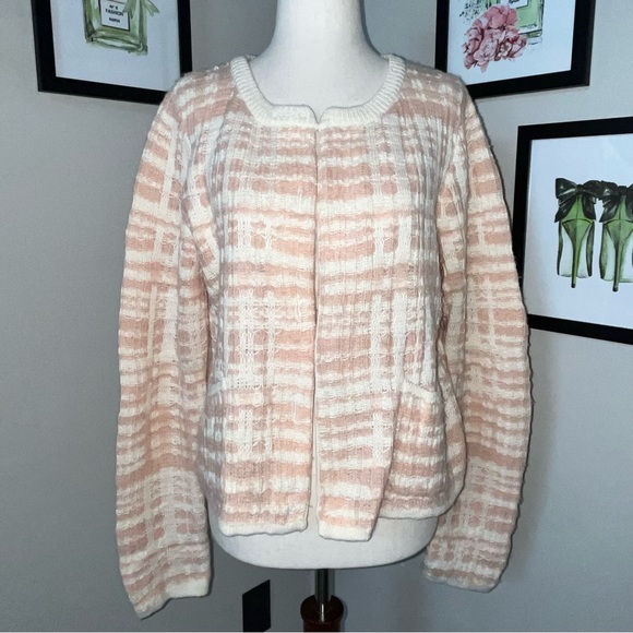 💞 Anthropologie Knitted & Knotted Vintage Boucle Plaid Cardigan Sweater - Picture 2 of 16